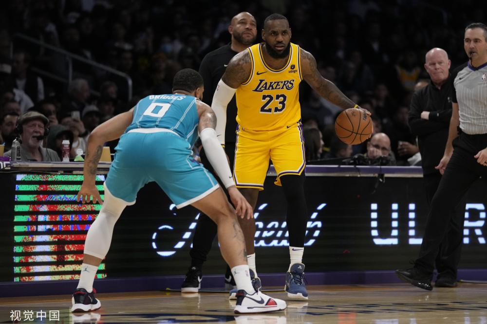 夹和敏捷的 夹和敏捷的