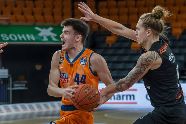 格和精准长 格和精准长